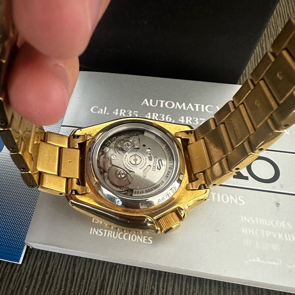 Seiko 5 All Gold Automatic Watch - Picture 5 of 5